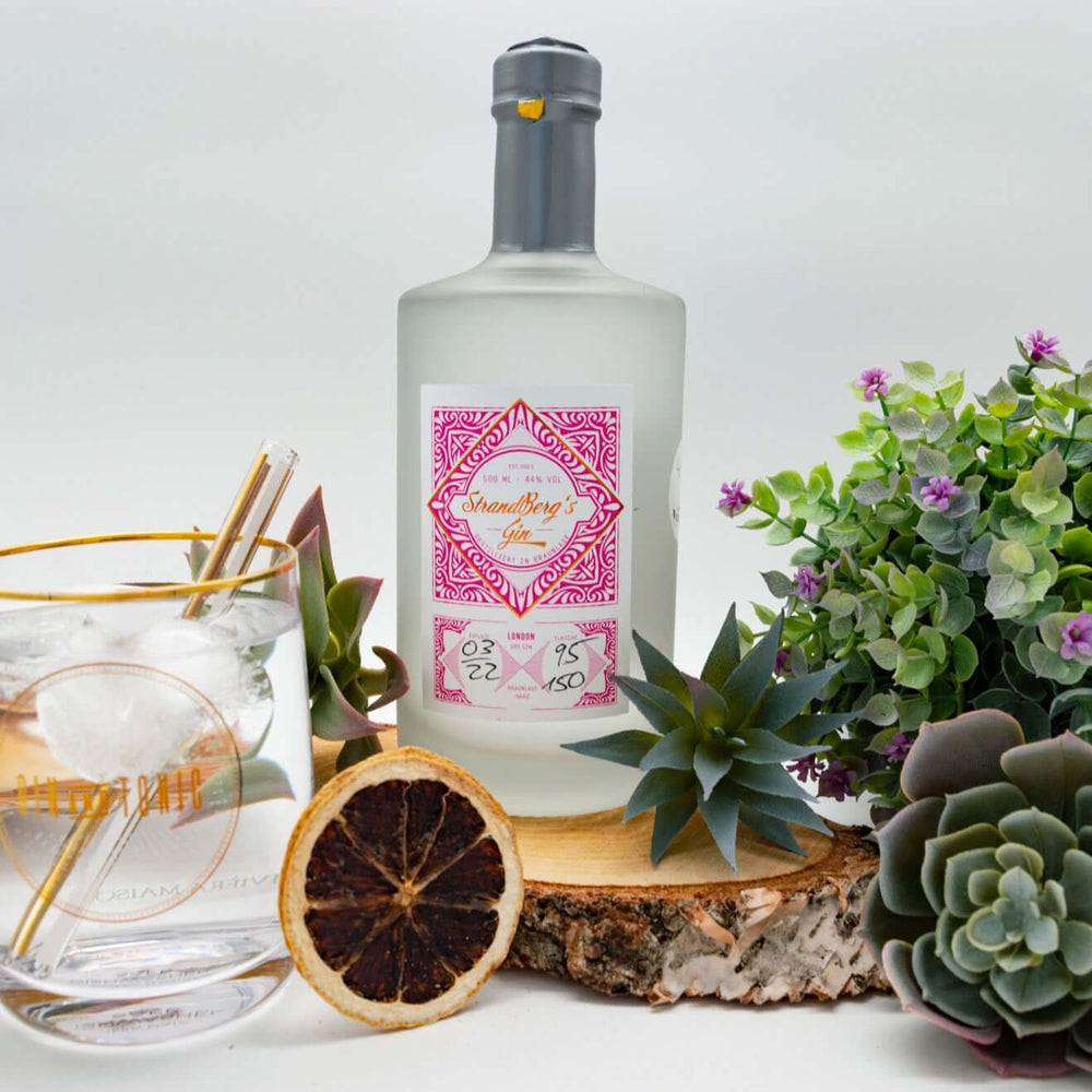 Flasche StrandBerg´s Gin "Pink Label"